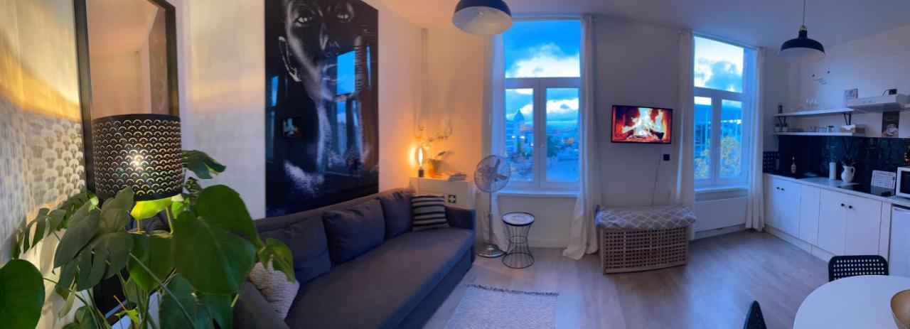 Sleep Inn - Black And White Modern Flat With Cityview Antwerp Luaran gambar
