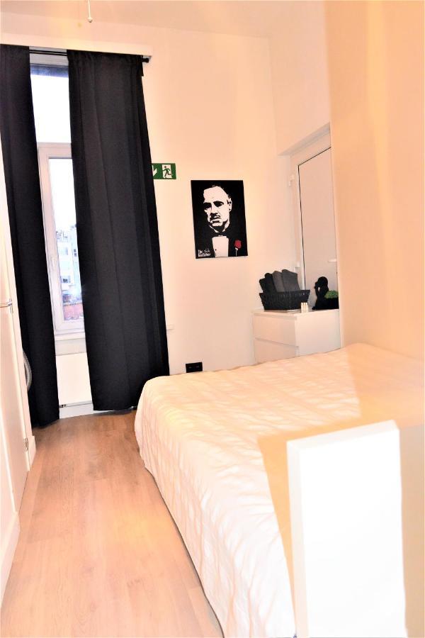 Sleep Inn - Black And White Modern Flat With Cityview Antwerp Luaran gambar