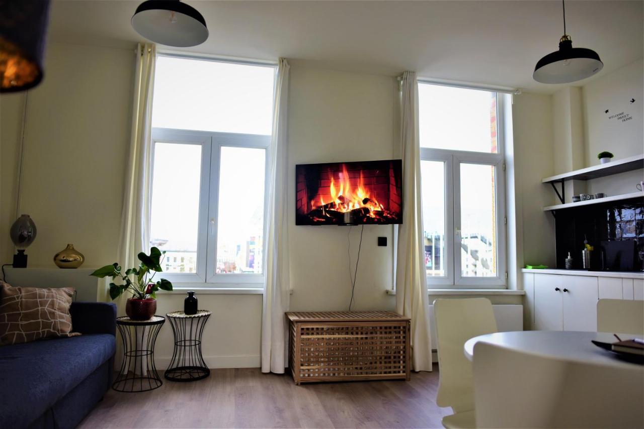 Sleep Inn - Black And White Modern Flat With Cityview Antwerp Luaran gambar